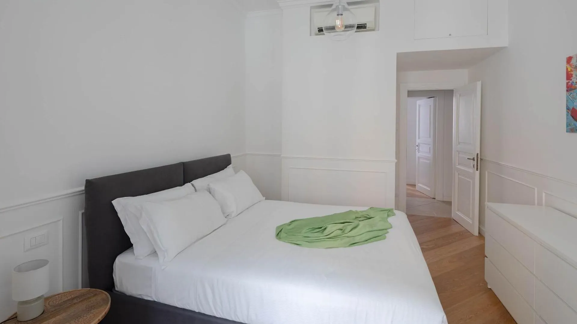 Via Vespasiano Private Apartment Rome Italy