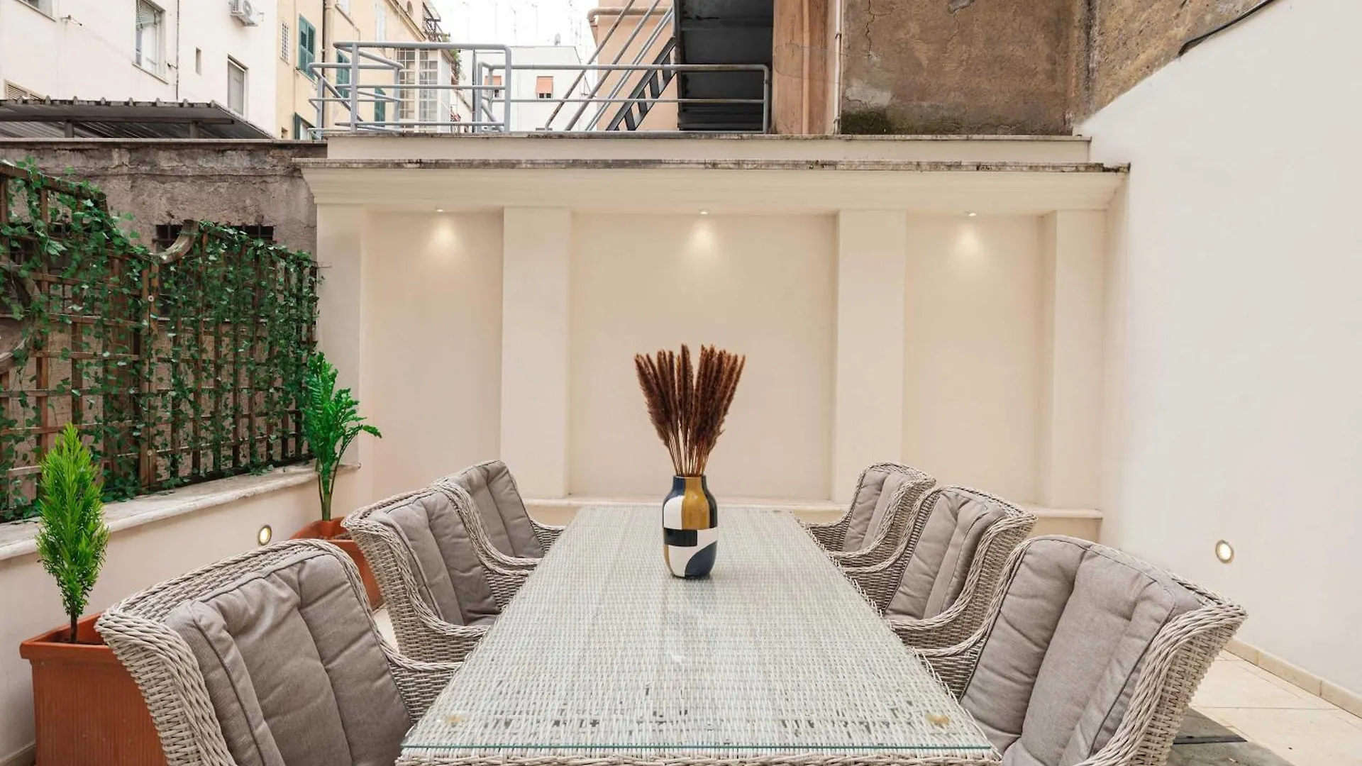 Via Vespasiano Private Apartment Rome Italy